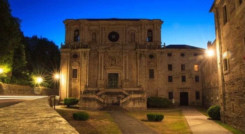 Albergue al monastero di samos