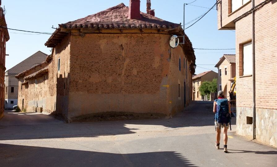 Il cammino di santiago fatto nel periodo migliore con il sole