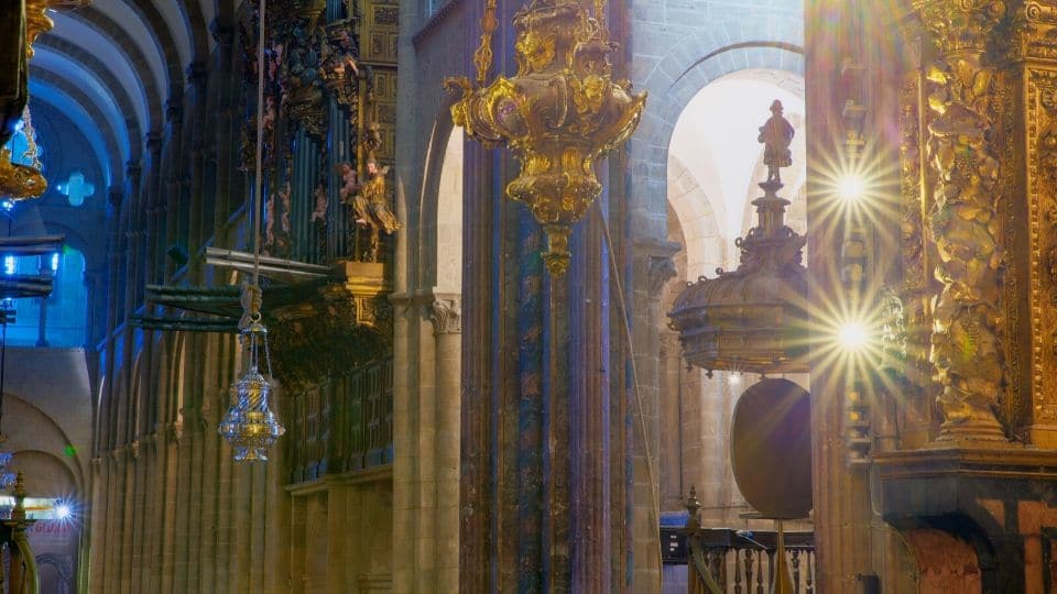 Interno della cattedrale di santiago