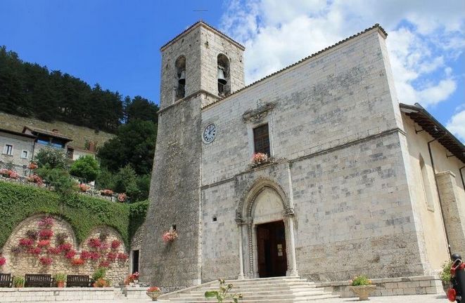 la Chiesa di San Pietro e Paolo a Pescasseroli