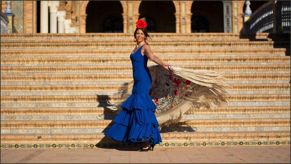 Cosa visitare a Siviglia una bellaerina di flamenco