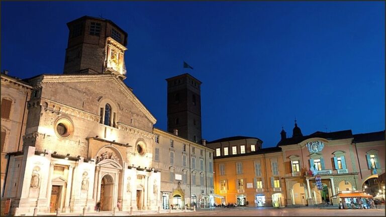 Piazza del Duomo a Reggio Emilia