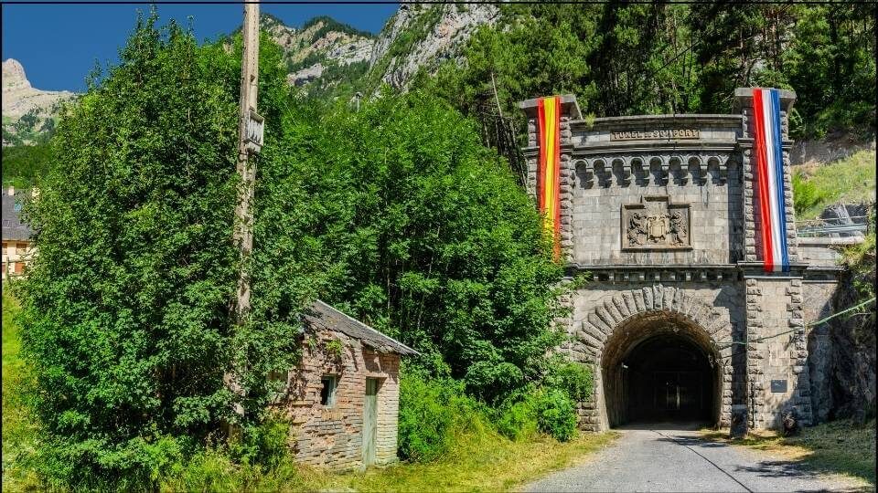Cammino di Santiago e Aragona il Passo del Somport Cammino di Santiago e Aragona il Passo del Somport