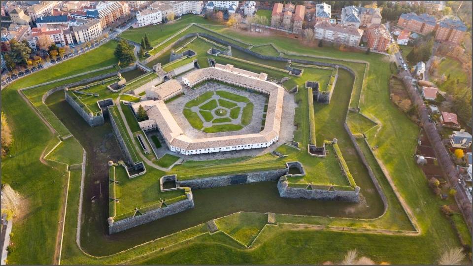 La Cittadella di Jaca sul Cammino di Santiago Aragonese La Cittadella di Jaca sul Cammino di Santiago Aragonese